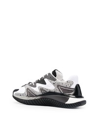 Chaussures de sport blanches et noires Valentino Garavani