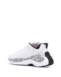 Chaussures de sport blanches et noires Reebok