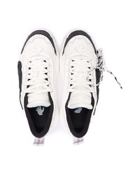 Chaussures de sport blanches et noires Off-White