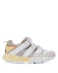 Chaussures de sport blanches adidas