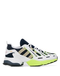 Chaussures de sport blanches adidas