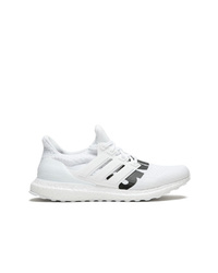 Chaussures de sport blanches adidas