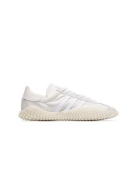 Chaussures de sport blanches adidas