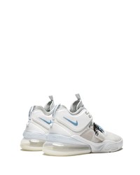 Chaussures de sport blanches Nike