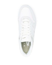 Chaussures de sport blanches Nike