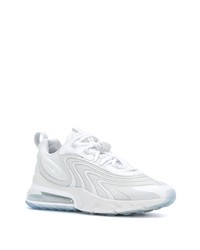 Chaussures de sport blanches Nike