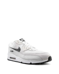 Chaussures de sport blanches Nike