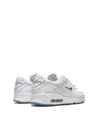 Chaussures de sport blanches Nike