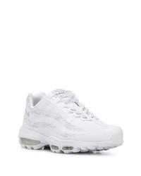 Chaussures de sport blanches Nike