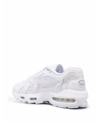 Chaussures de sport blanches Nike