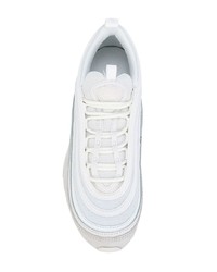 Chaussures de sport blanches Nike