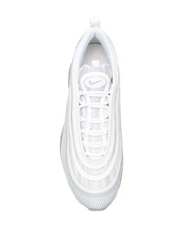 Chaussures de sport blanches Nike