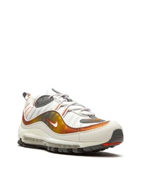 Chaussures de sport blanches Nike