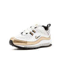 Chaussures de sport blanches Nike