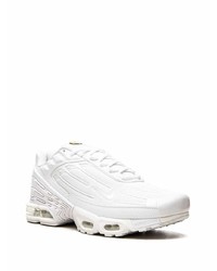 Chaussures de sport blanches Nike