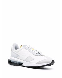 Chaussures de sport blanches Nike