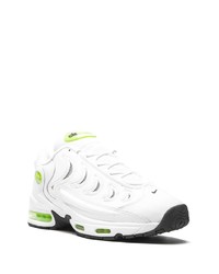 Chaussures de sport blanches Nike