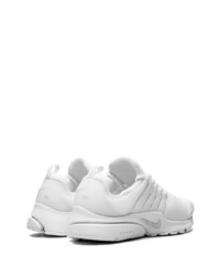 Chaussures de sport blanches Nike