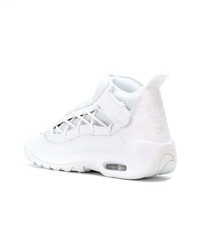 Chaussures de sport blanches Nike