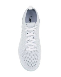 Chaussures de sport blanches Nike