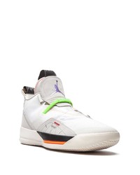 Chaussures de sport blanches Jordan