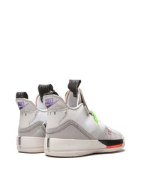 Chaussures de sport blanches Jordan