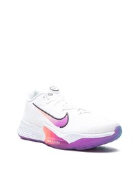 Chaussures de sport blanches Nike