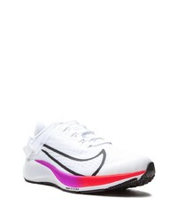 Chaussures de sport blanches Nike