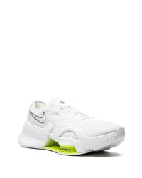 Chaussures de sport blanches Nike