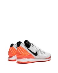 Chaussures de sport blanches Nike