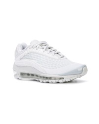 Chaussures de sport blanches Nike