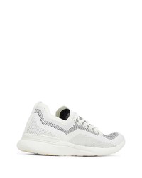 Chaussures de sport blanches APL Athletic Propulsion Labs