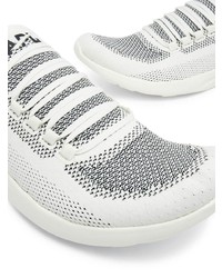 Chaussures de sport blanches APL Athletic Propulsion Labs