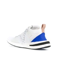 Chaussures de sport blanches adidas