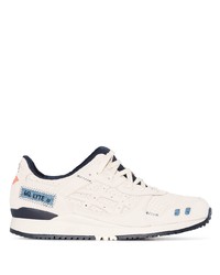 Chaussures de sport blanches Asics