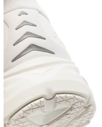 Chaussures de sport blanches Hoka One One