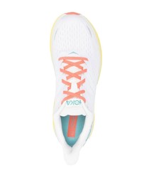 Chaussures de sport blanches Hoka One One