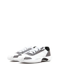 Chaussures de sport blanches adidas