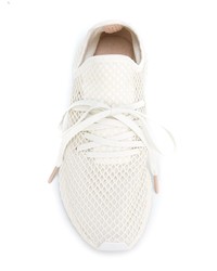 Chaussures de sport blanches adidas