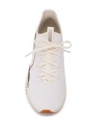 Chaussures de sport blanches Puma