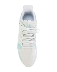 Chaussures de sport blanches adidas