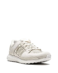 Chaussures de sport blanches adidas