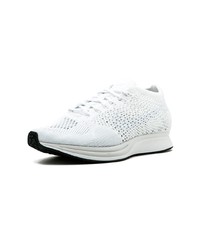 Chaussures de sport blanches Nike