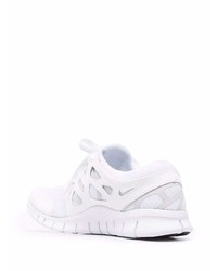 Chaussures de sport blanches Nike