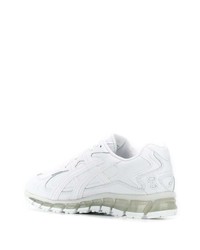 Chaussures de sport blanches Asics