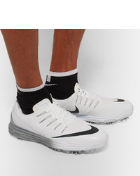 Chaussures de sport blanches Nike