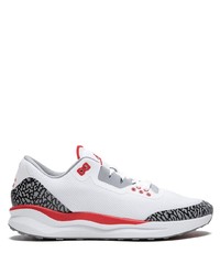 Chaussures de sport blanches Jordan