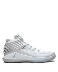 Chaussures de sport blanches Jordan