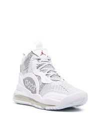 Chaussures de sport blanches Nike