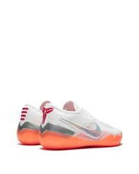 Chaussures de sport blanches Nike